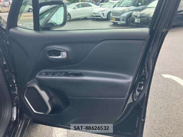 Jeep RENEGADE 2019-05 8829614-12