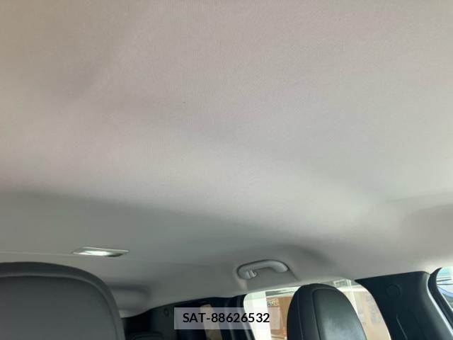 Jeep RENEGADE 2019-05 8829614-17