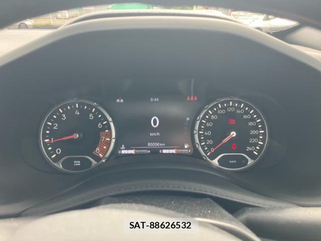 Jeep RENEGADE 2019-05 8829614-18