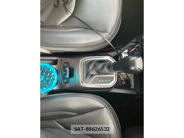 Jeep RENEGADE 2019-05 8829614-19