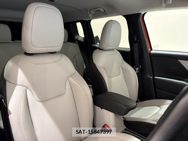 Jeep RENEGADE 2020-06 8871222-3