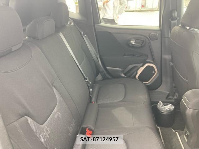 Jeep RENEGADE 2016-10 8880211-9