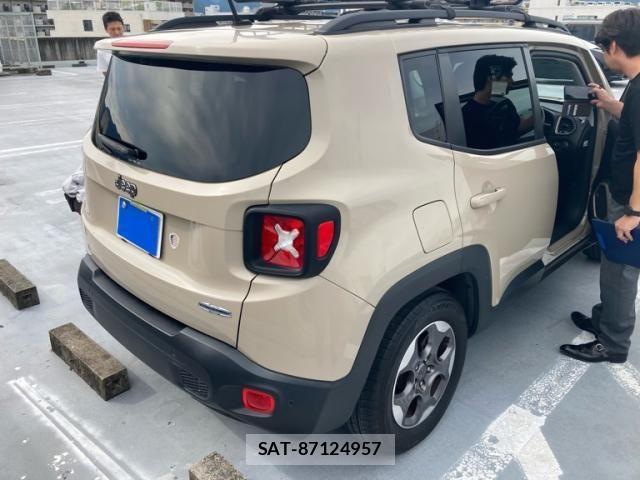 Jeep RENEGADE 2016-10 8880211-6