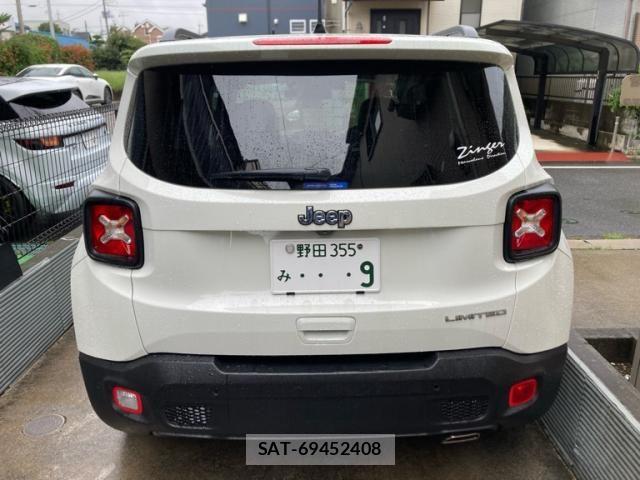 Jeep RENEGADE 2022-04 8880210-4