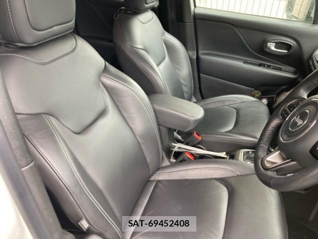 Jeep RENEGADE 2022-04 8880210-7