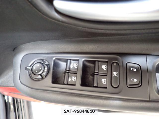 Jeep RENEGADE 2019-01 1354531-20