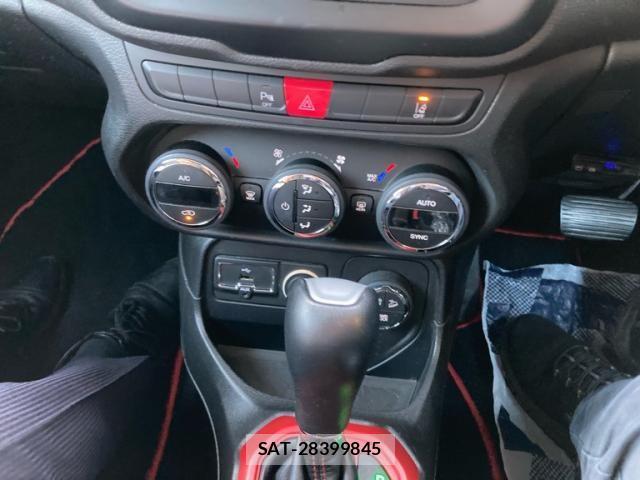 Jeep RENEGADE 2016-07 6304669-14