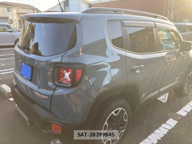 Jeep RENEGADE 2016-07 6304669-4