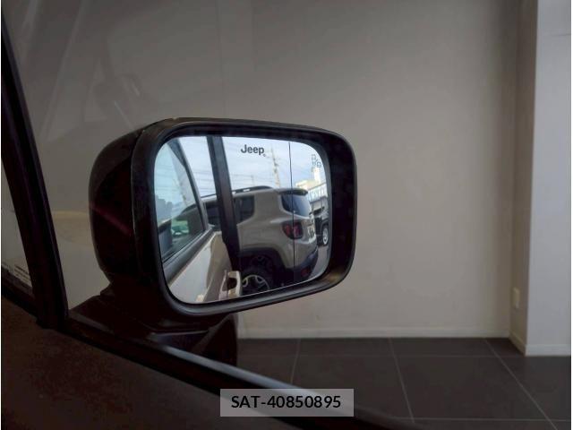Jeep RENEGADE 2017-09 6612461-10