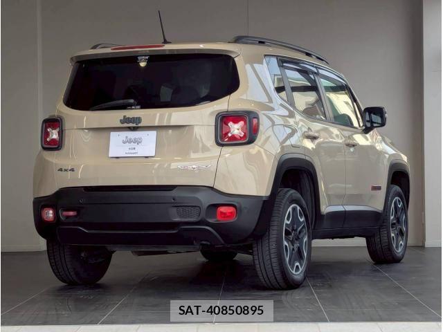 Jeep RENEGADE 2017-09 6612461-1