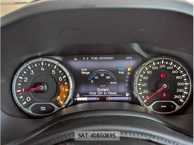 Jeep RENEGADE 2017-09 6612461-21