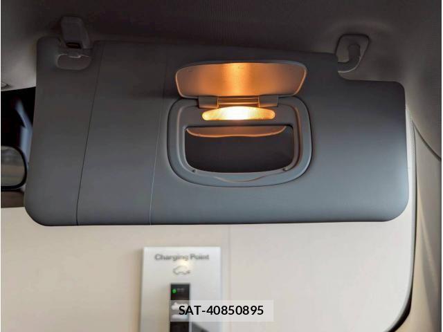 Jeep RENEGADE 2017-09 6612461-26
