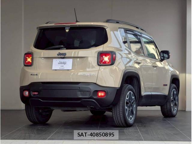Jeep RENEGADE 2017-09 6612461-7