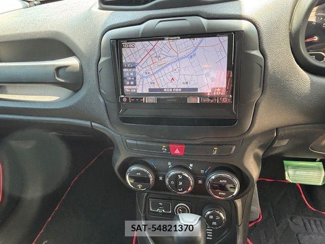 Jeep RENEGADE 2017-04 6676436-18