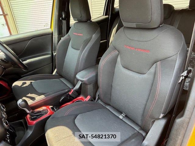 Jeep RENEGADE 2017-04 6676436-26