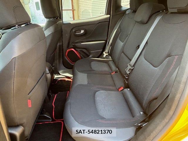 Jeep RENEGADE 2017-04 6676436-27