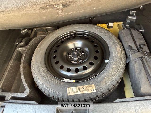 Jeep RENEGADE 2017-04 6676436-28