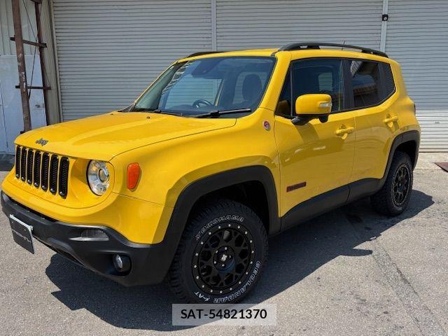 Jeep RENEGADE 2017-04 6676436-3