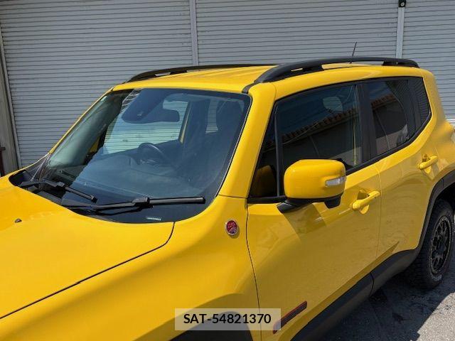 Jeep RENEGADE 2017-04 6676436-4