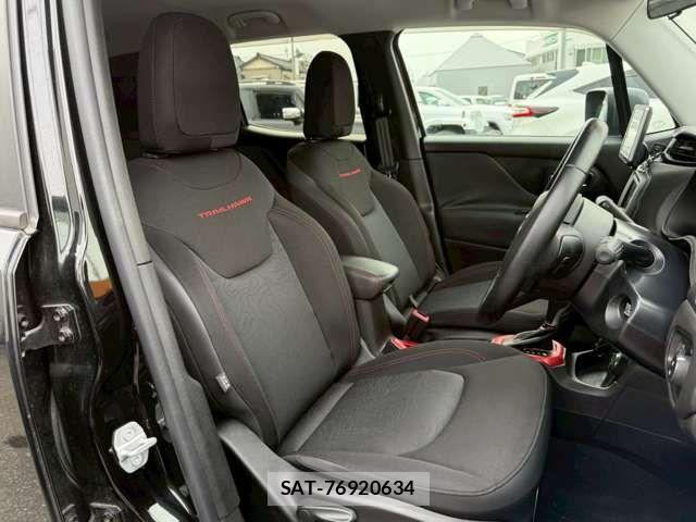 Jeep RENEGADE 2017-03 6691068-8