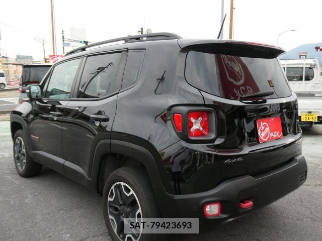Jeep RENEGADE 2016-04 7220063-14