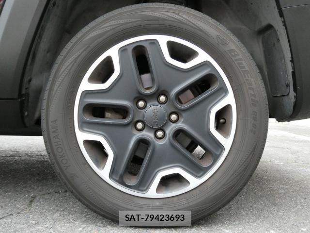 Jeep RENEGADE 2016-04 7220063-25