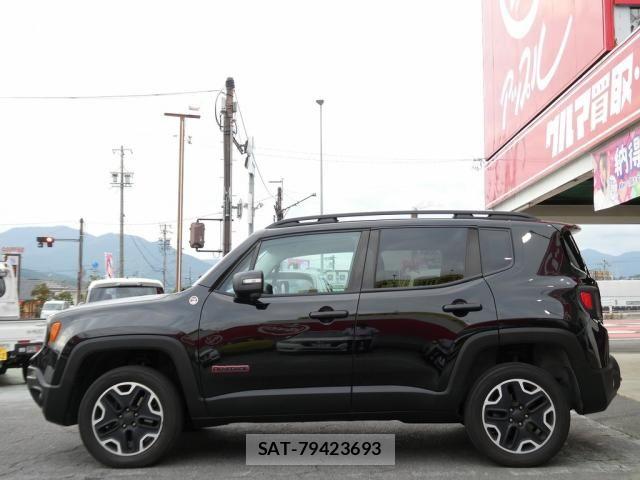 Jeep RENEGADE 2016-04 7220063-4