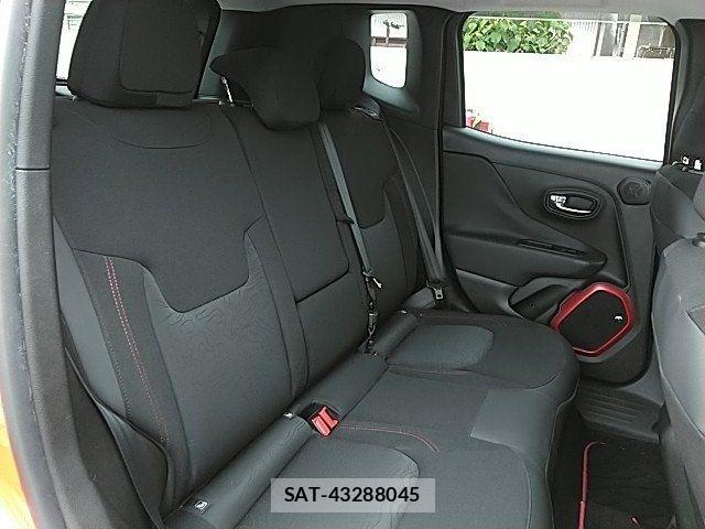Jeep RENEGADE 2017-09 7358206-11
