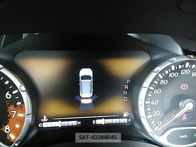 Jeep RENEGADE 2017-09 7358206-13