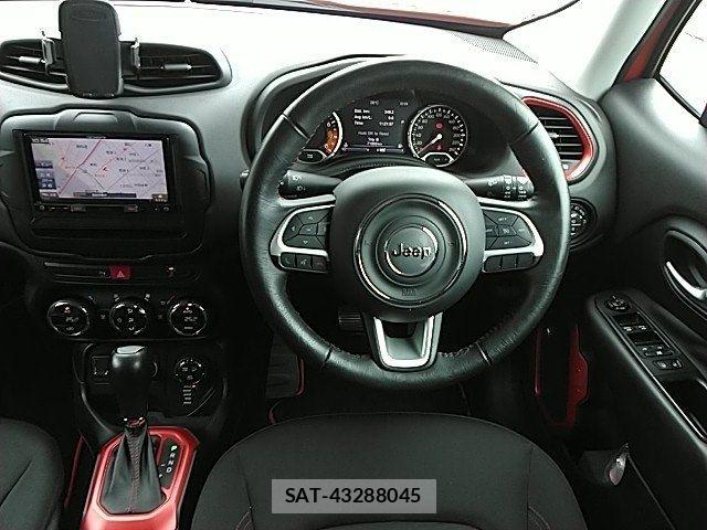 Jeep RENEGADE 2017-09 7358206-1