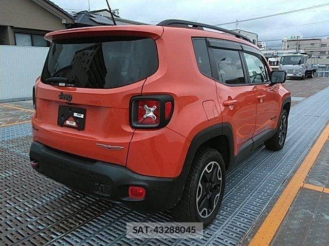 Jeep RENEGADE 2017-09 7358206-2