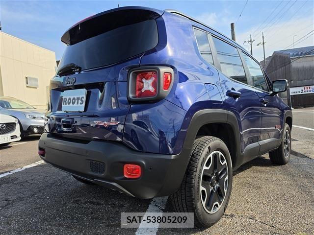 Jeep RENEGADE 2019-02 7617245-1