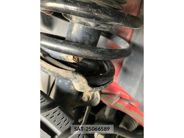 Jeep RENEGADE 2016-02 7877008-12