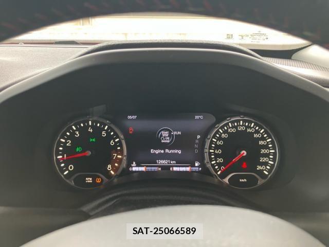 Jeep RENEGADE 2016-02 7877008-17