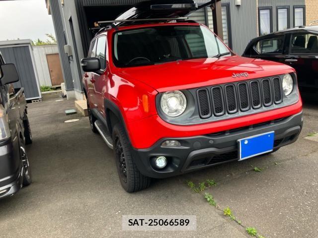 Jeep RENEGADE 2016-02 7877008-1