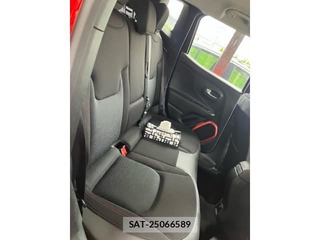 Jeep RENEGADE 2016-02 7877008-25