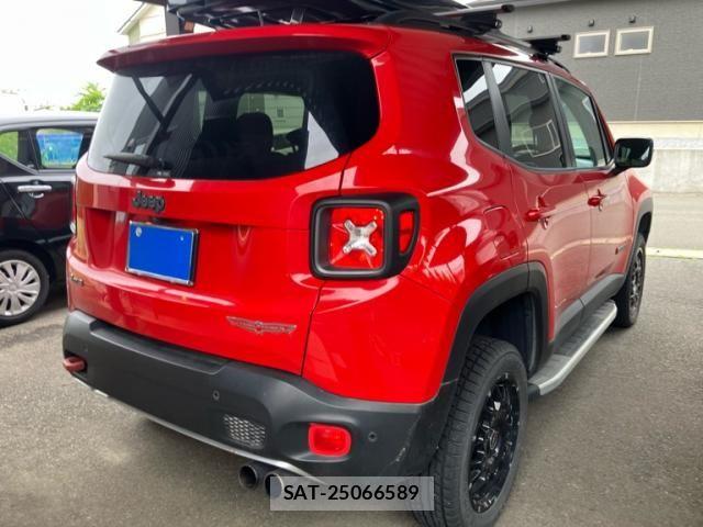 Jeep RENEGADE 2016-02 7877008-7