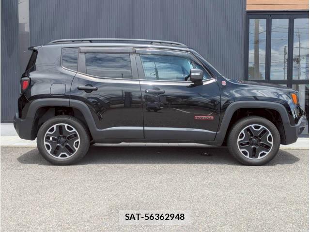 Jeep RENEGADE 2017-07 8130704-9