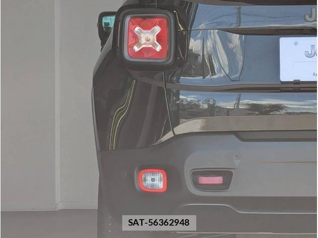 Jeep RENEGADE 2017-07 8130704-10