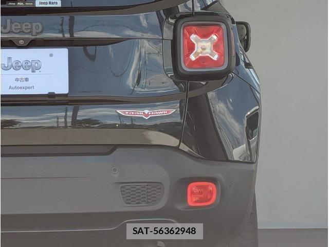 Jeep RENEGADE 2017-07 8130704-11