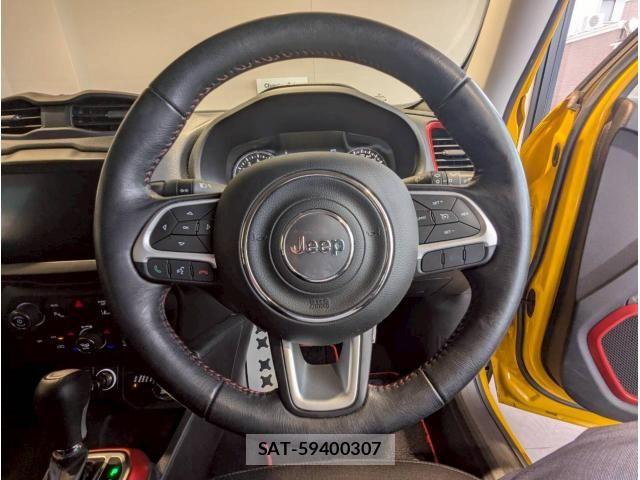 Jeep RENEGADE 2018-07 8130703-17