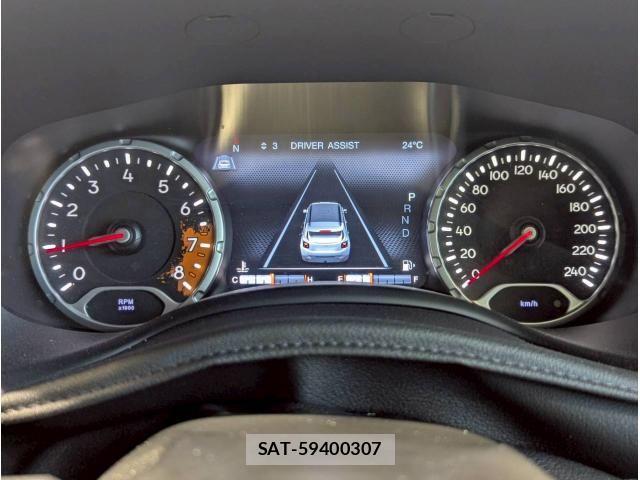 Jeep RENEGADE 2018-07 8130703-25
