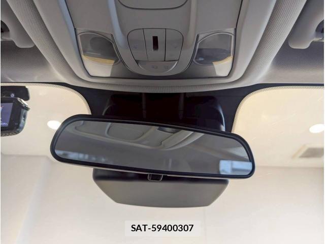 Jeep RENEGADE 2018-07 8130703-29