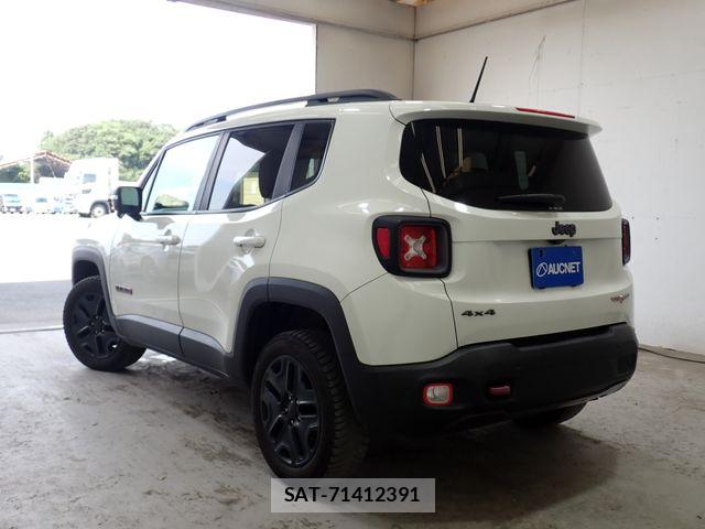 Jeep RENEGADE 2017-10 8158617-2