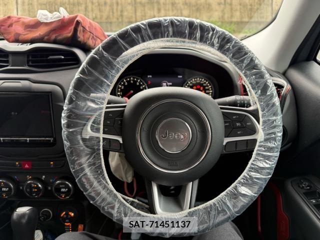 Jeep RENEGADE 2016-10 8314914-12
