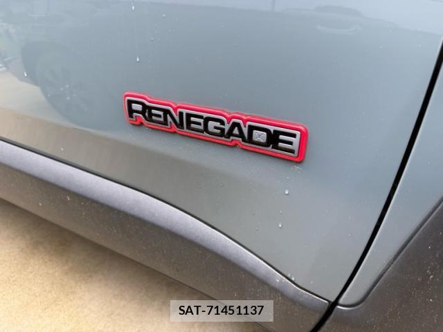 Jeep RENEGADE 2016-10 8314914-19