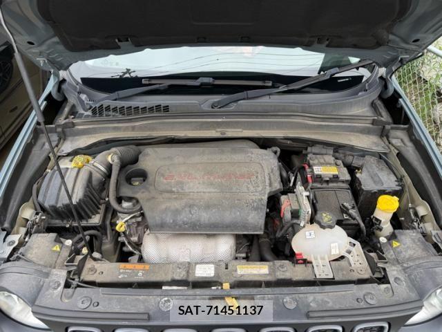 Jeep RENEGADE 2016-10 8314914-29