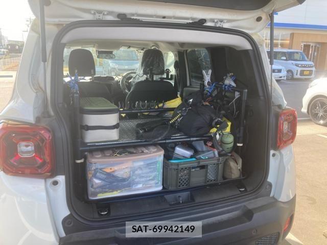 Jeep RENEGADE 2020-06 8371750-10