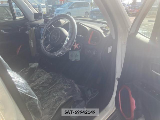 Jeep RENEGADE 2020-06 8371750-13