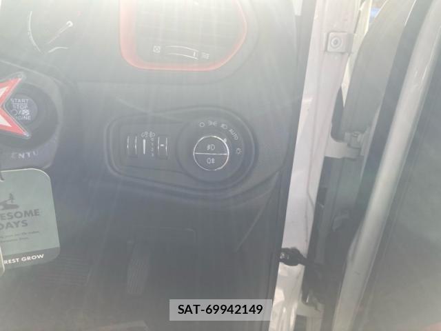 Jeep RENEGADE 2020-06 8371750-15